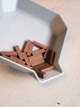 Nakładany pojemnik 9cm na żetony, tokeny, znaczniki, elementy, monety