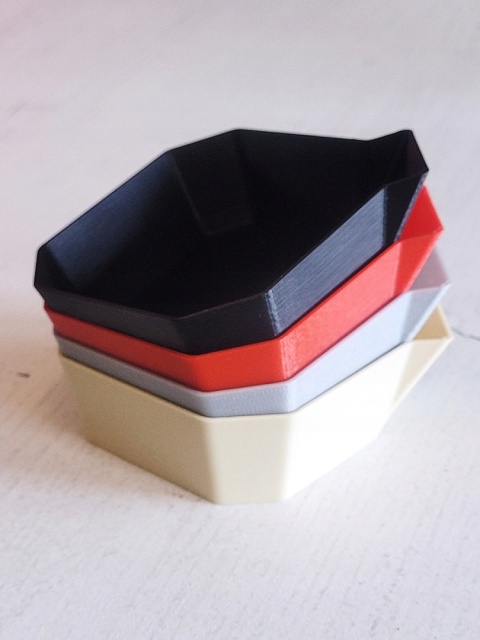 Nakładany pojemnik 9cm na żetony, tokeny, znaczniki, elementy, monety