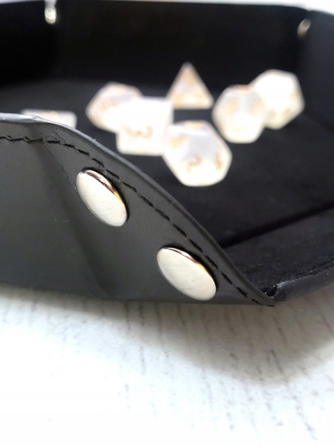 Aksamitno skórzany eko dice tray/tacka na kości/kostki 23 cm
