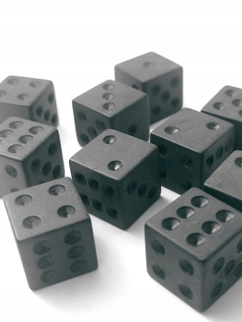 Czarne matowe kości kostki K6 16mm 10 szt.