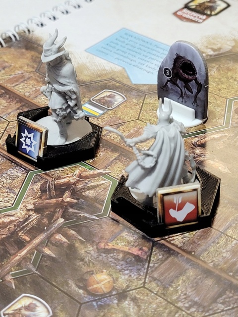 Gloomhaven Szczęki Lwa podstawki pod postacie 4 szt.