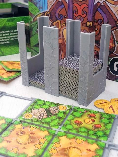 Karak Carcassonne Kakao stojak holder pod kafelki 45x45 mm