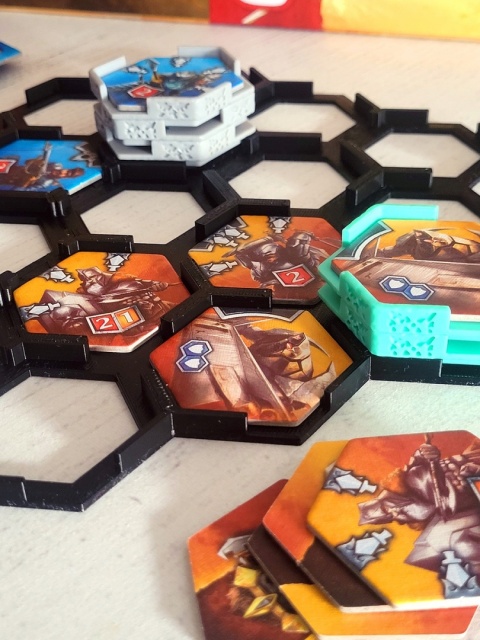 Monolith Arena składany zamiennik tekturowej planszy