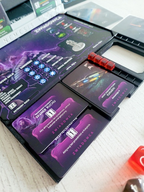 Nemesis planszetka organizer gracza