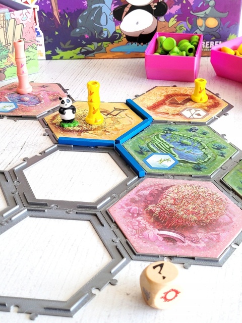 Takenoko podstawka modułowa pod płytki kafle pola