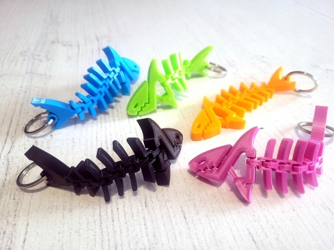 Zawieszka brelok rekin rekinek elastyczny flexi spinner keyrambit tiktok